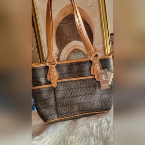NWT Giani Bernini 3 Compartment Handbag